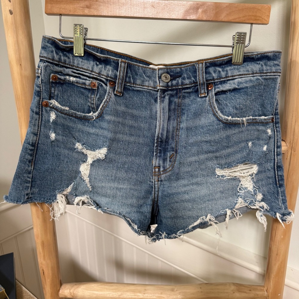 Abercrombie & Fitch The Mom Short Mid Rise Distressed Denim Shorts Blue Sz 27 4